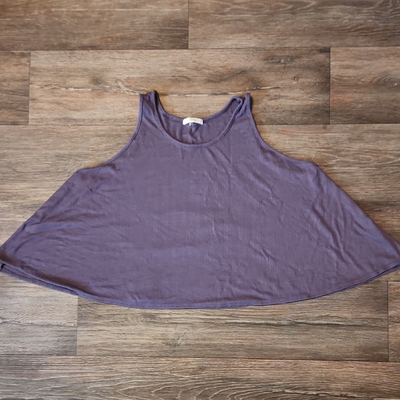 Soprano Tops - Soprano Flowy Ribbed Crop Top - Size Medium